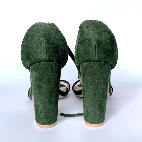 Faux Suede Ankle-Strap Heels Size 8 - Picture 4 of 6